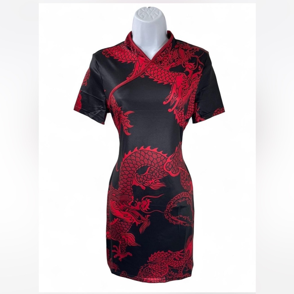 SHEIN Black and Red Dragon Print Bodycon Dress